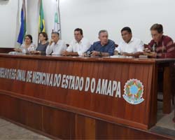 Reunião no CRM-AP